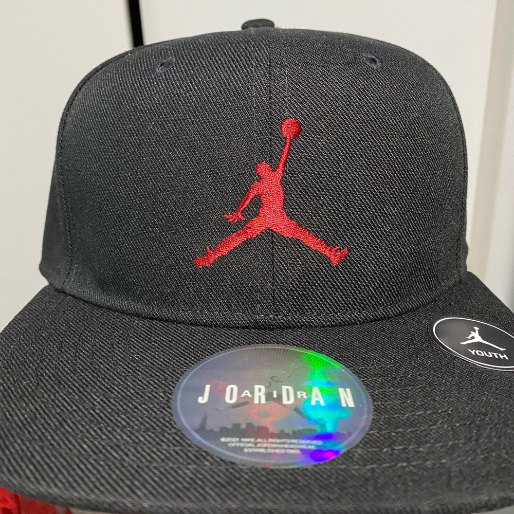 COPY - Brand new Jordan Youth snapback hat youth size